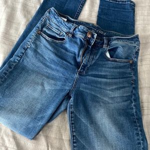 AE High Rise Skinny Jeans
